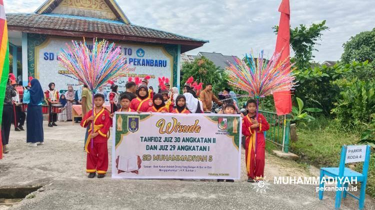 SD Muhammadiyah 5 Pekanbaru Wisuda 2 Angkatan Hafizh, Disebut Rujukan Tahfizh Nasional
